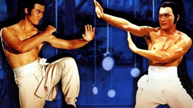 кадр из фильма Непобедимый Шаолинь