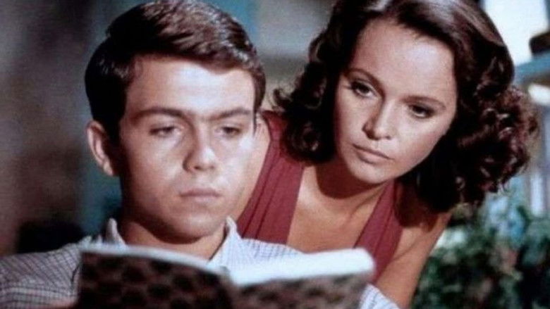 кадр из фильма Коварство