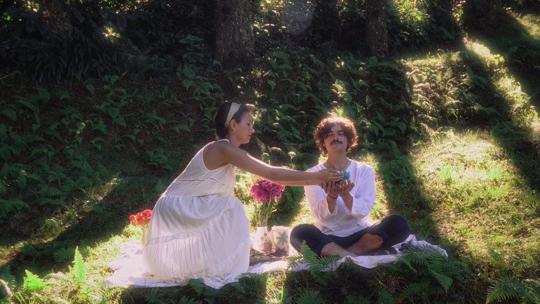 кадр из фильма Mi Jardín