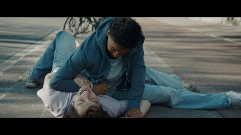 кадр из фильма Merci Johnny