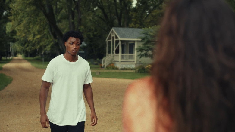 кадр из фильма The Girl in the Street