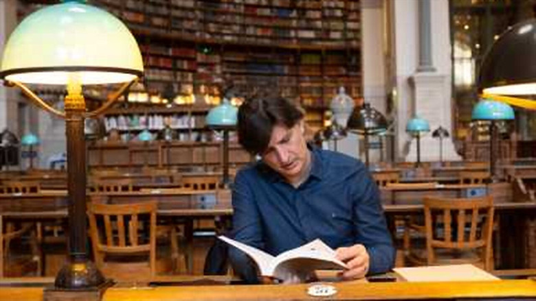 кадр из фильма Villa-Lobos em Paris