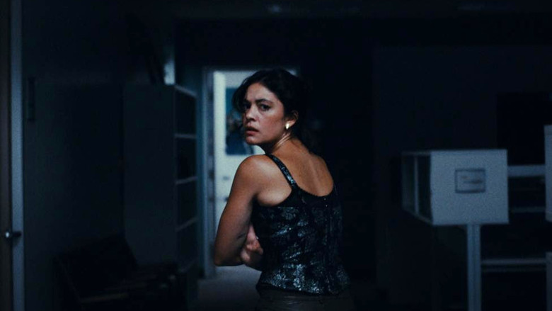 кадр из фильма Мертвая Сущность