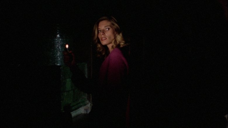 кадр из фильма За пределами тьмы