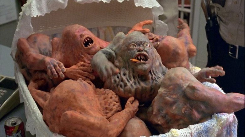 кадр из фильма Существо в корзине 3: Потомство