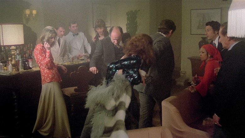 кадр из фильма Шепот во тьме