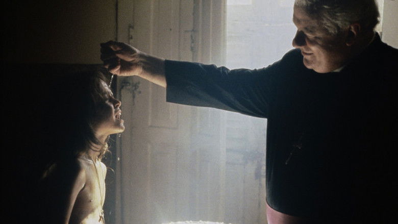 кадр из фильма Там, где река становится чёрной