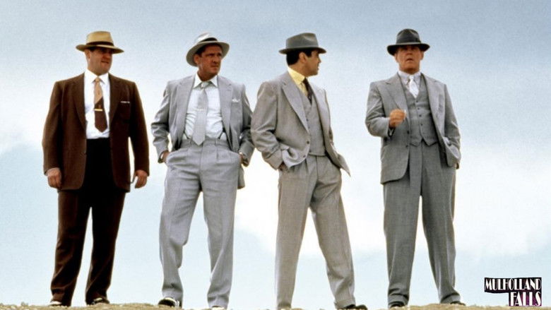 кадр из фильма Скала Малхолланд