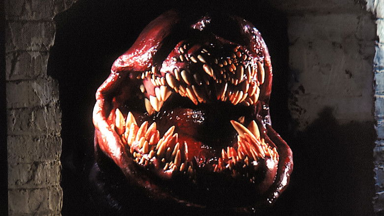 кадр из фильма Смертельный выводок