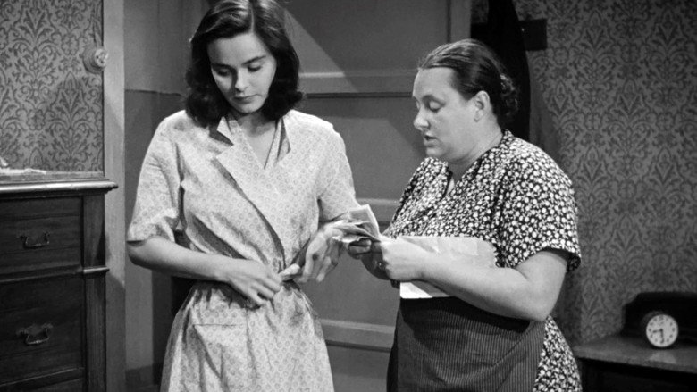 кадр из фильма Девушки с площади Испании