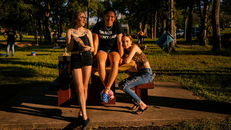 кадр из фильма Cusp