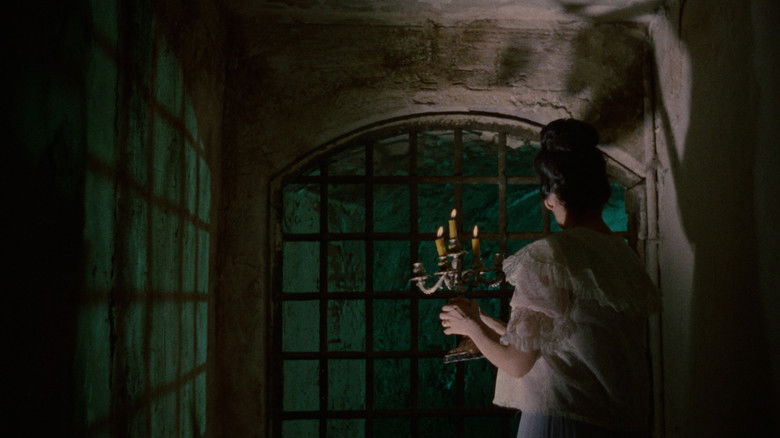 кадр из фильма Ужасный секрет доктора Хичкока