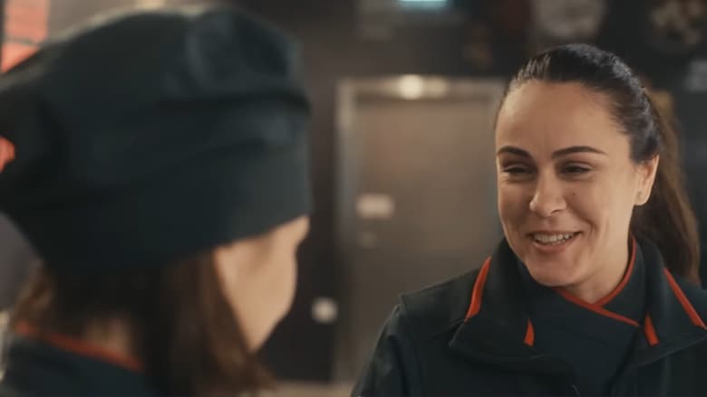 кадр из фильма Dragoste pe muchie de cuțit