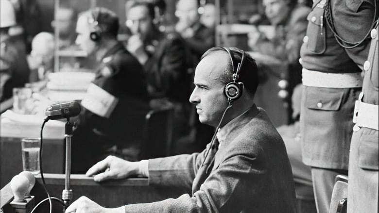 кадр из фильма Les Carnets secrets de Nuremberg