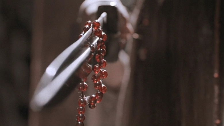 кадр из фильма Император и убийца