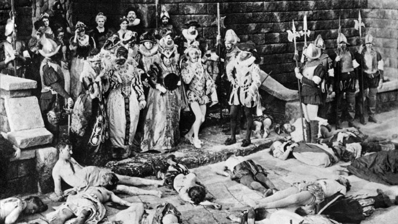 кадр из фильма Нетерпимость