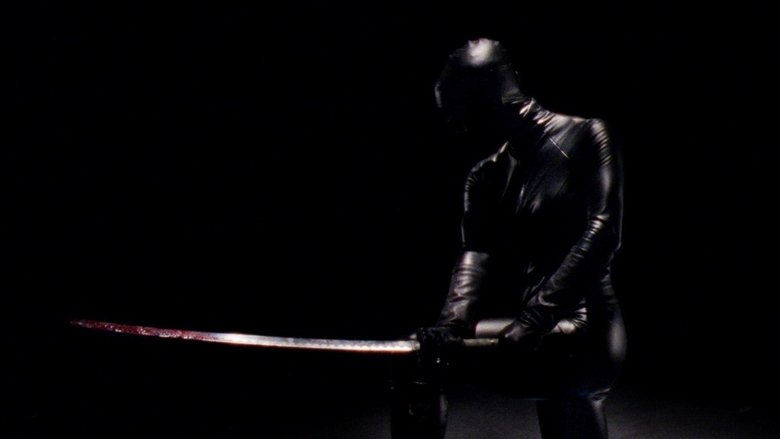 кадр из фильма Отражение в мёртвом бриллианте