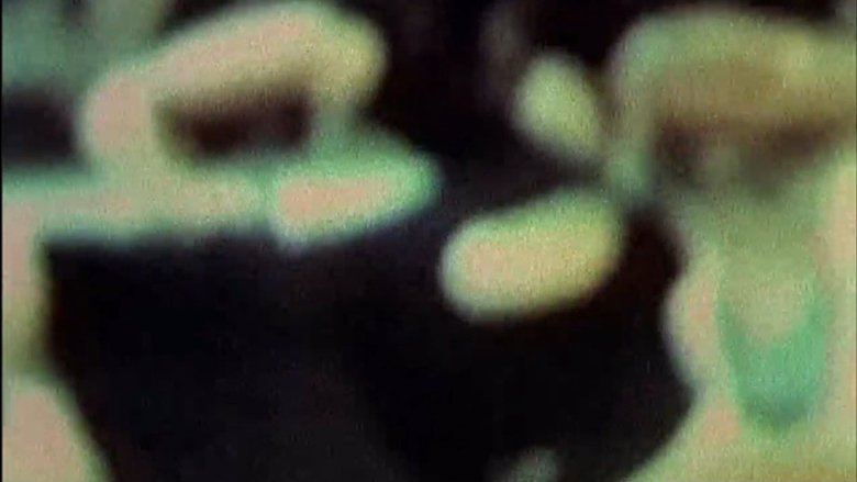 кадр из фильма Осленок Джулиэн