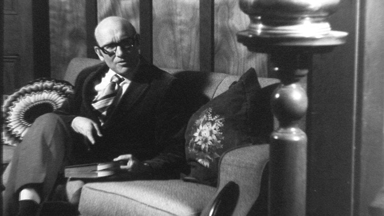 кадр из фильма Exit