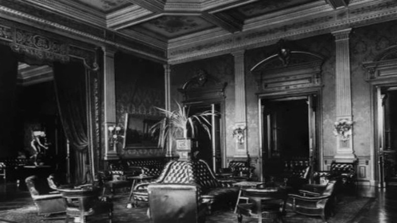 кадр из фильма Убейте жокея