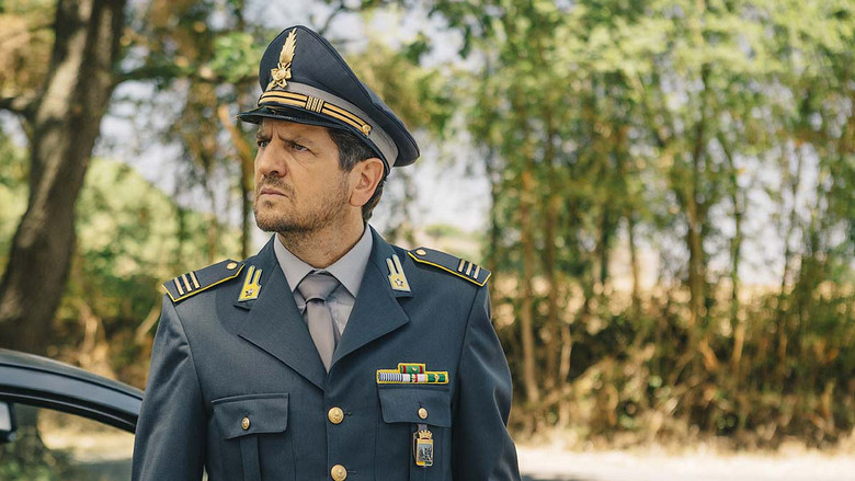 кадр из фильма Спрячь бабушку в холодильнике