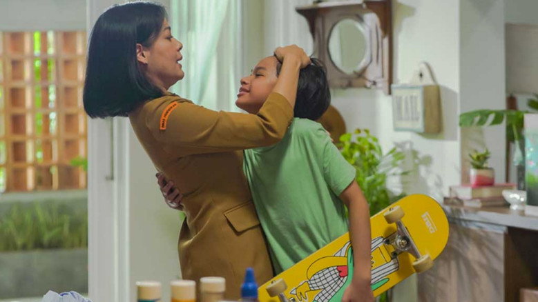 кадр из фильма Yang Lain Boleh Hilang Asal Kau Jangan