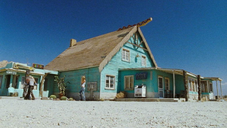 кадр из фильма Изгнанные дьяволом