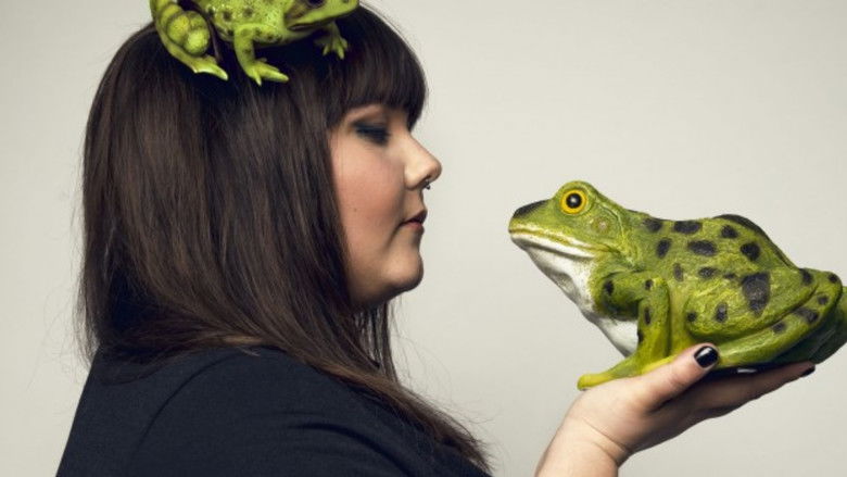 кадр из фильма Sofie Hagen: Dead Baby Frog