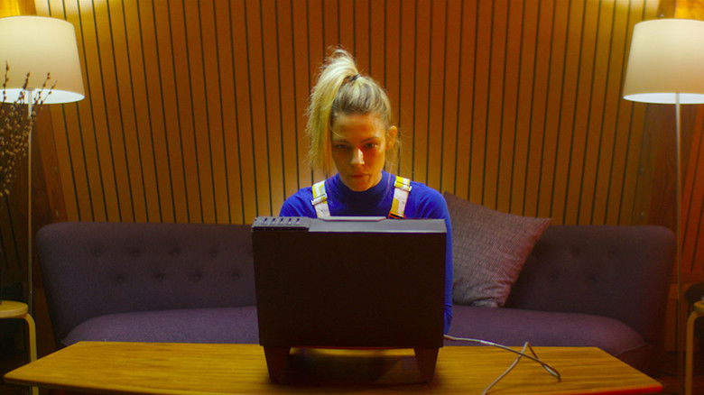 кадр из фильма The Simulation