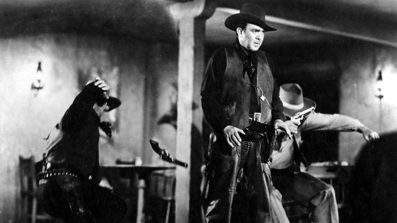 кадр из фильма Вне закона