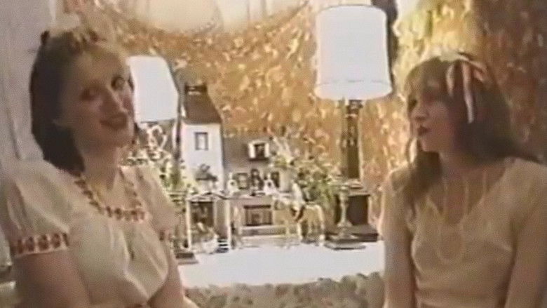 кадр из фильма Doll Crafting with Dame Darcy & Courtney Love