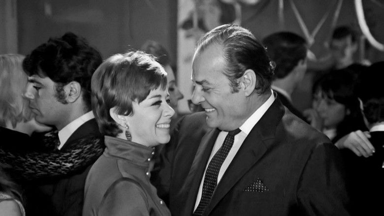 кадр из фильма Ένας Τρελλός Γλεντζές