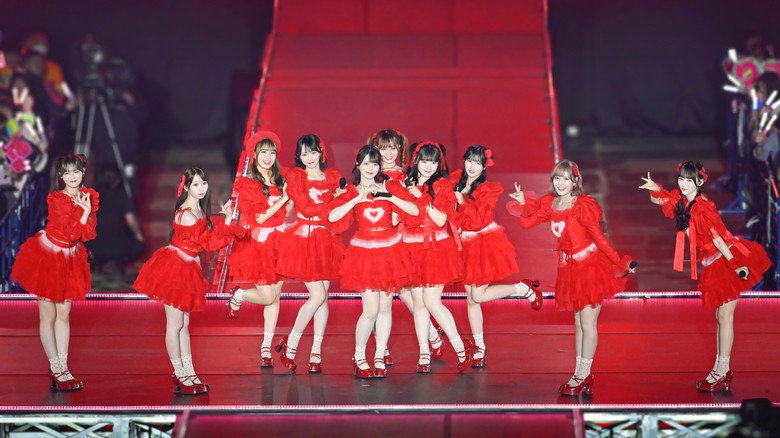 кадр из фильма =LOVEアリーナツアー2025「~Timeless Tales~」 東京・代々木第一体育館公演