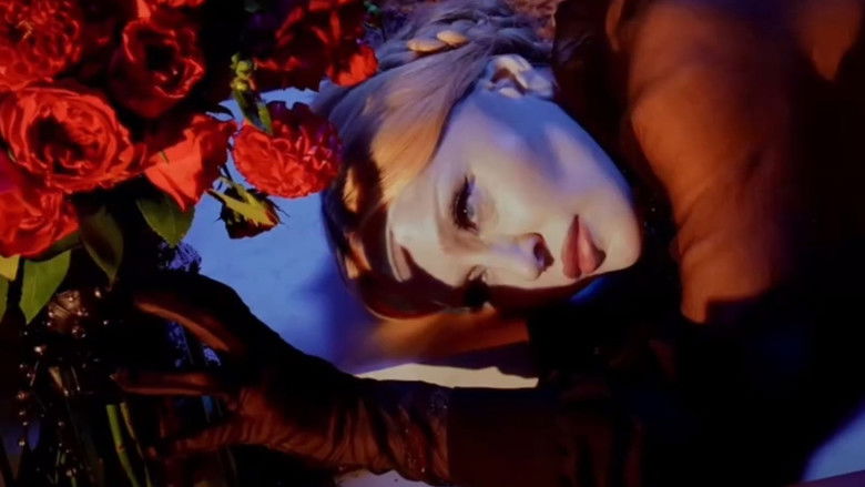 кадр из фильма Funeral Rites