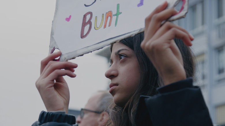 кадр из фильма Mädchen weinen nicht