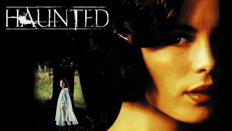 кадр из фильма Дом призраков