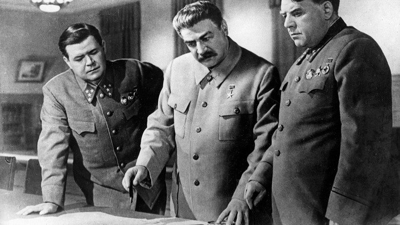 кадр из фильма Сталинградская битва