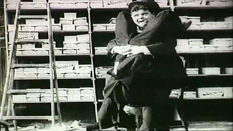 кадр из фильма Pufi cipőt vesz