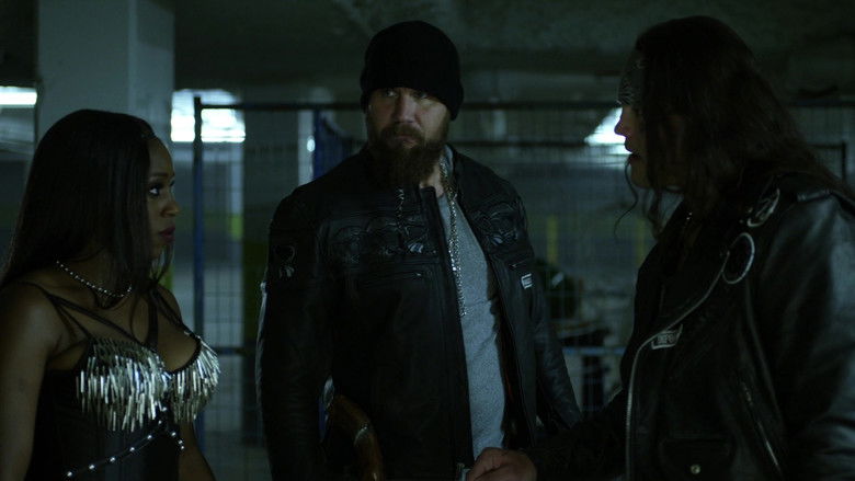 кадр из фильма Морпех 5 Поле битвы