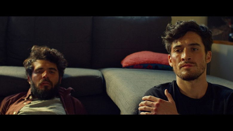 кадр из фильма El extraño detrás de la puerta