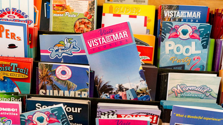 кадр из фильма Барб и Звезда едут в Виста дель Мар