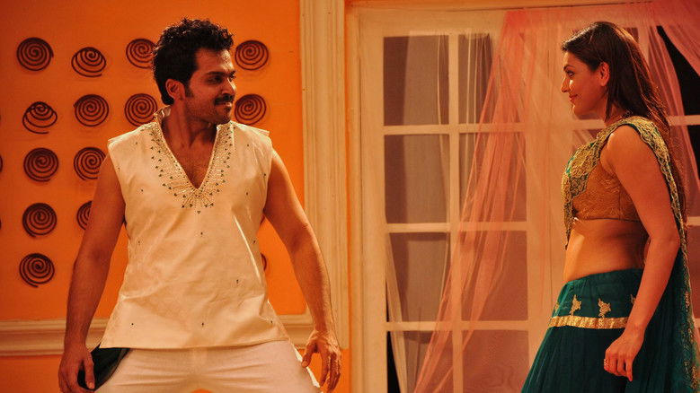 кадр из фильма All in All Azhagu Raja