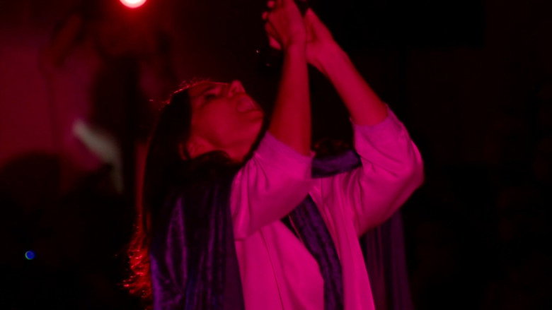 кадр из фильма The Judson Church Horse Dance