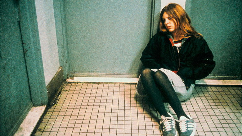 кадр из фильма Apartment #5C