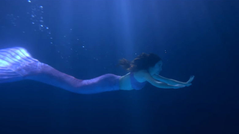 кадр из фильма Sirenele: Secretul medalionului