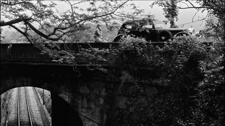 кадр из фильма You're the one (Una historia de entonces)