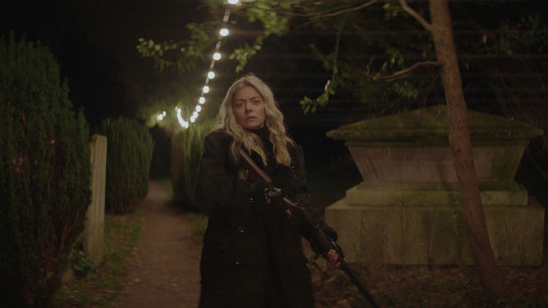 кадр из фильма The Phantom Warrior