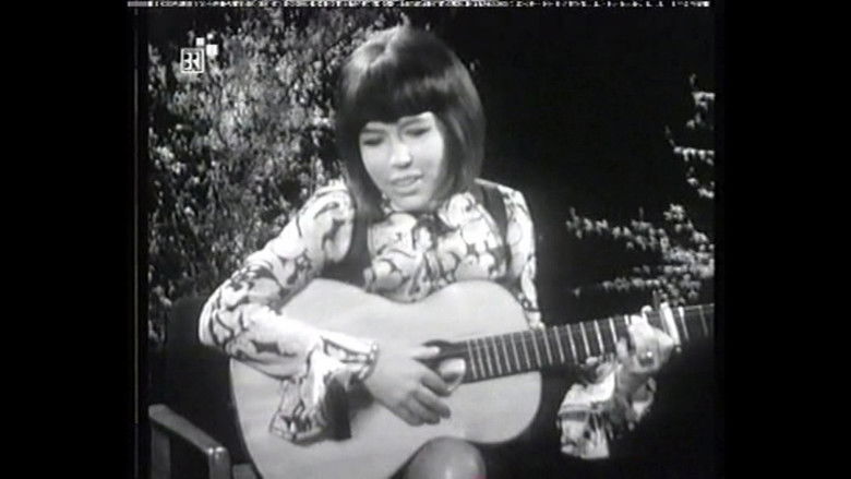 кадр из фильма Alexandra – die Legende einer Sängerin