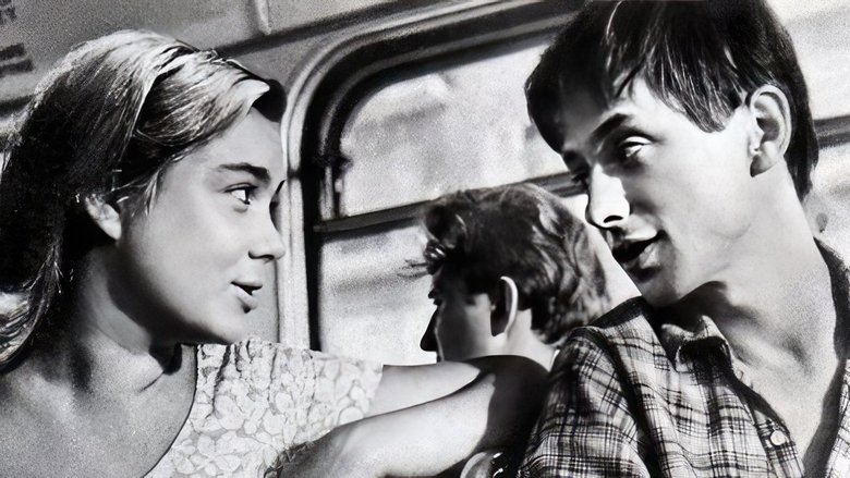 кадр из фильма Первый троллейбус