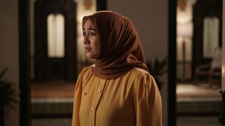 кадр из фильма Air Mata di Ujung Sajadah 2